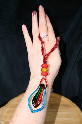  Armband und Halskette aus venezianischem Glas