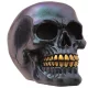  Dekoration – Dunkler metallischer Totenkopf mit goldenen Zähnen