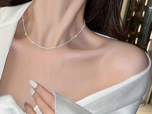  Halskette, Einzelkettenschmuck, SILBER-Halsband, zart um den Hals