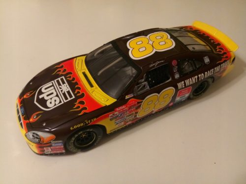  AKTION 2001 DALE JARRETT #88 FORD TAURUS UPS NASCAR 1:18