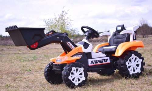  TRAKTOR MIT BATTERIEBETRIEBEN 2x45W LED-FERNBEDIENUNG