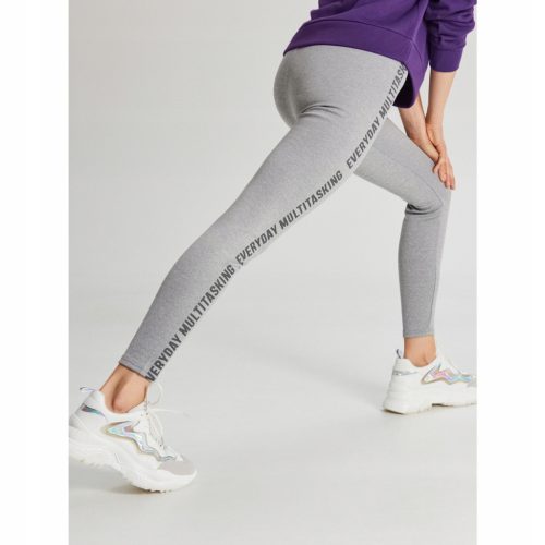  Cropp-Leggings, graue Sportleggings, Aufschriftdruck, helle Melange