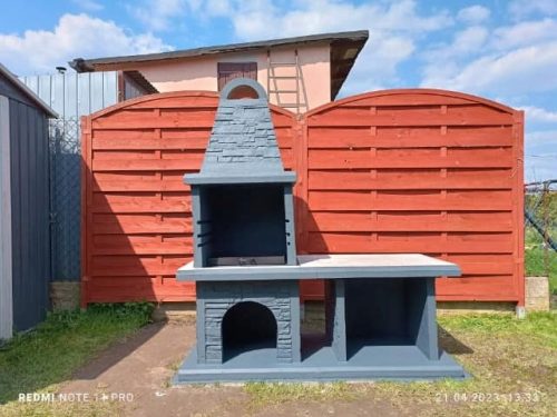 Großer Gartengrill, Holzkohle, Beton, Räucherkammer