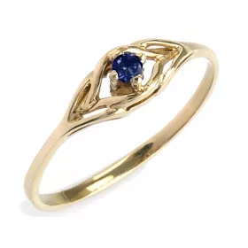 GOLD-Ring mit Saphir. Höhe des Verlobungsrings