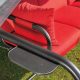  Ein Satz Beistelltische für die Patio-Schaukel