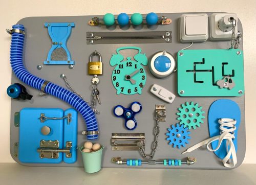  Busyboard blau-grau-grünes Manipulationsbrett 40x60 cm
