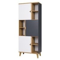 Regale für die Jugend